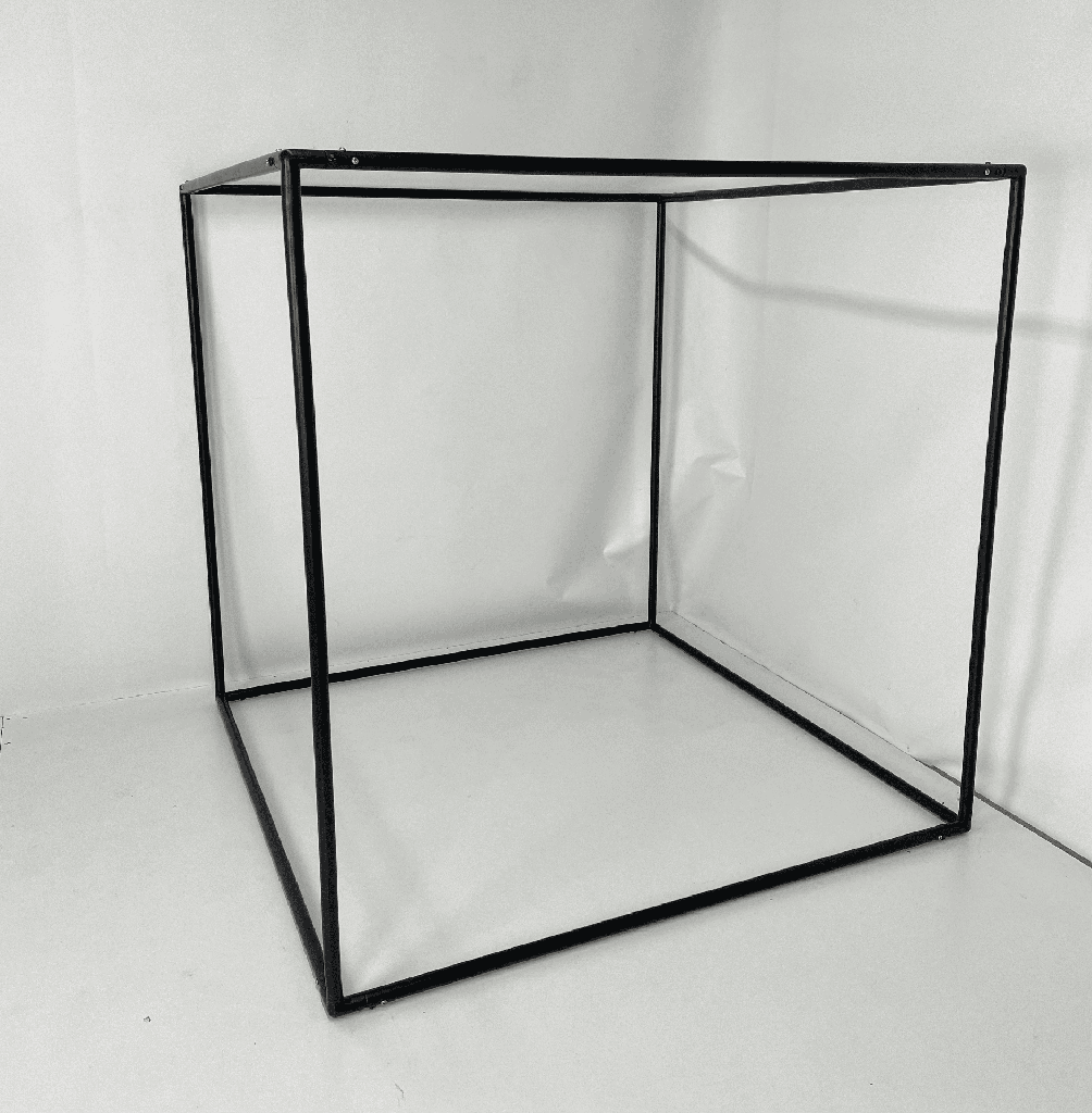 Куб для повітряної акробатики