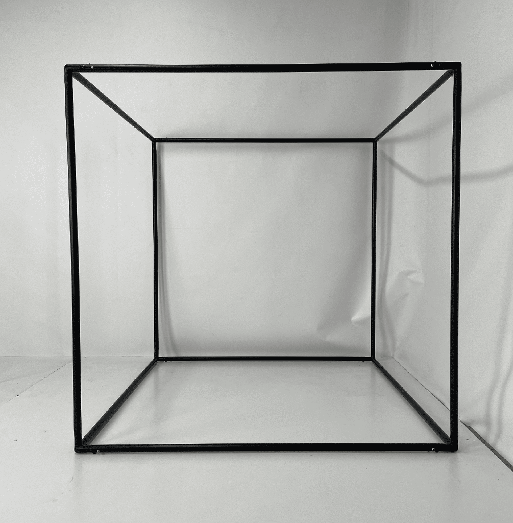 Cube for aerial gymnastics